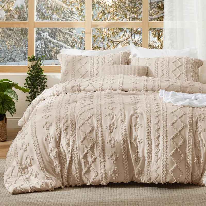2-Piece Bedsure Beige Tufted Boho Twin Comforter Set - Shabby Farmhouse Jacquard Bedding with Embroidered Shams - Lesvorace