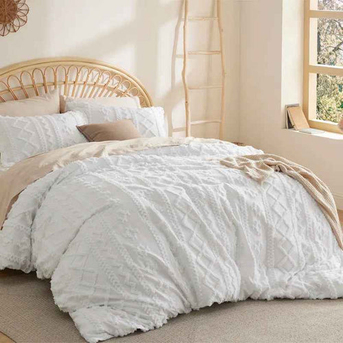 2-Piece Bedsure Beige Tufted Boho Twin Comforter Set - Shabby Farmhouse Jacquard Bedding with Embroidered Shams - Lesvorace