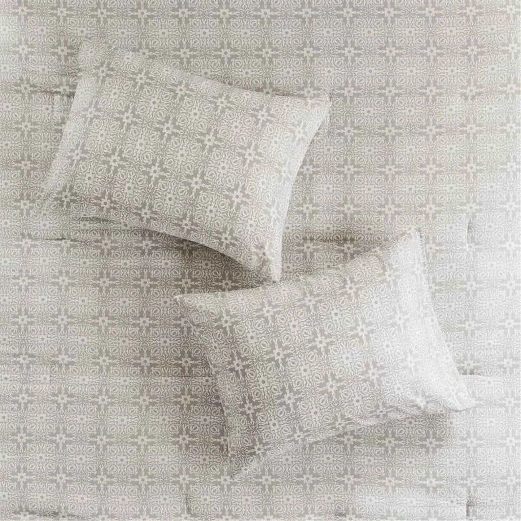 6-Piece Tufted Embroidered Cotton Reversible Comforter Set - Ivory Medallion Bedding with Euro Shams and Decor Pillow