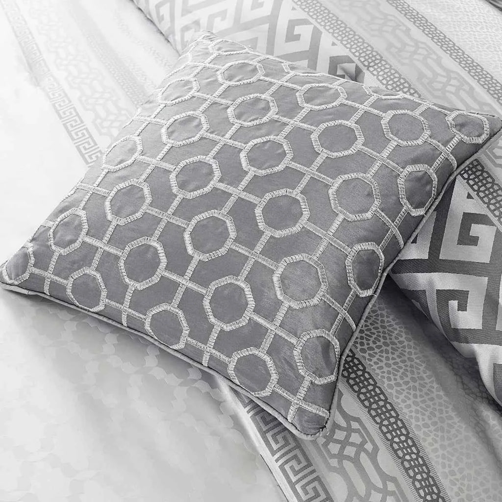 7-Piece Navy Blue Traditional Geometric King Comforter Set - Complete Bedding Ensemble with Pillows and Bed Skirt