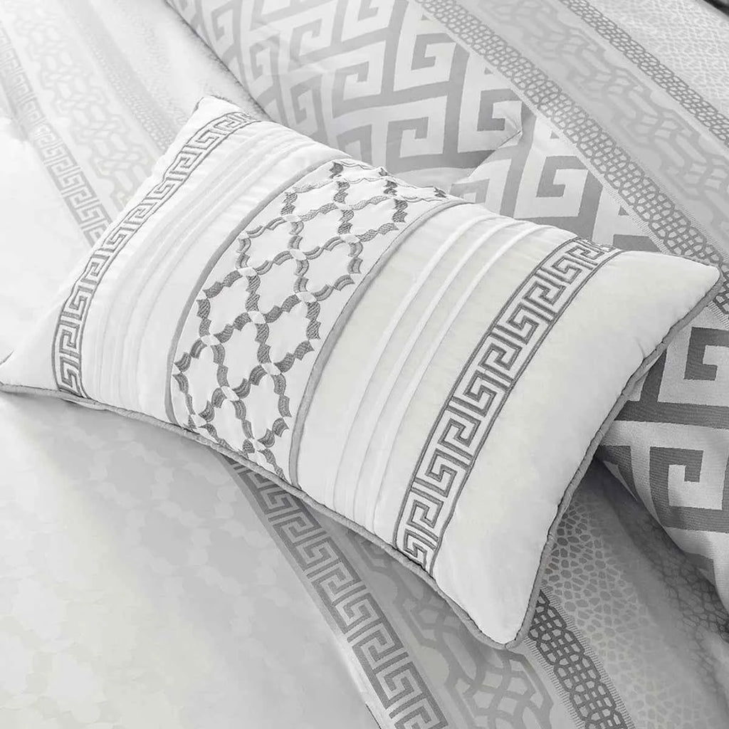 7-Piece Navy Blue Traditional Geometric King Comforter Set - Complete Bedding Ensemble with Pillows and Bed Skirt