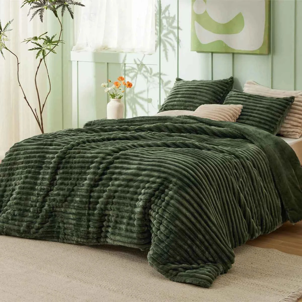 Plush Flannel Striped Fleece Reversible Comforter Set - All-Season Fluffy Light Grey Bedding with Pillow Shams
