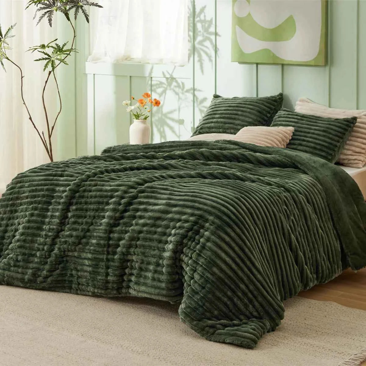 Plush Flannel Striped Fleece Reversible Comforter Set - All-Season Fluffy Light Grey Bedding with Pillow Shams