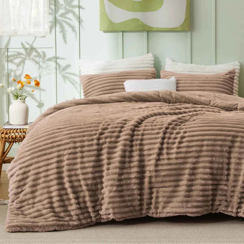 Plush Flannel Striped Fleece Reversible Comforter Set - All-Season Fluffy Light Grey Bedding with Pillow Shams