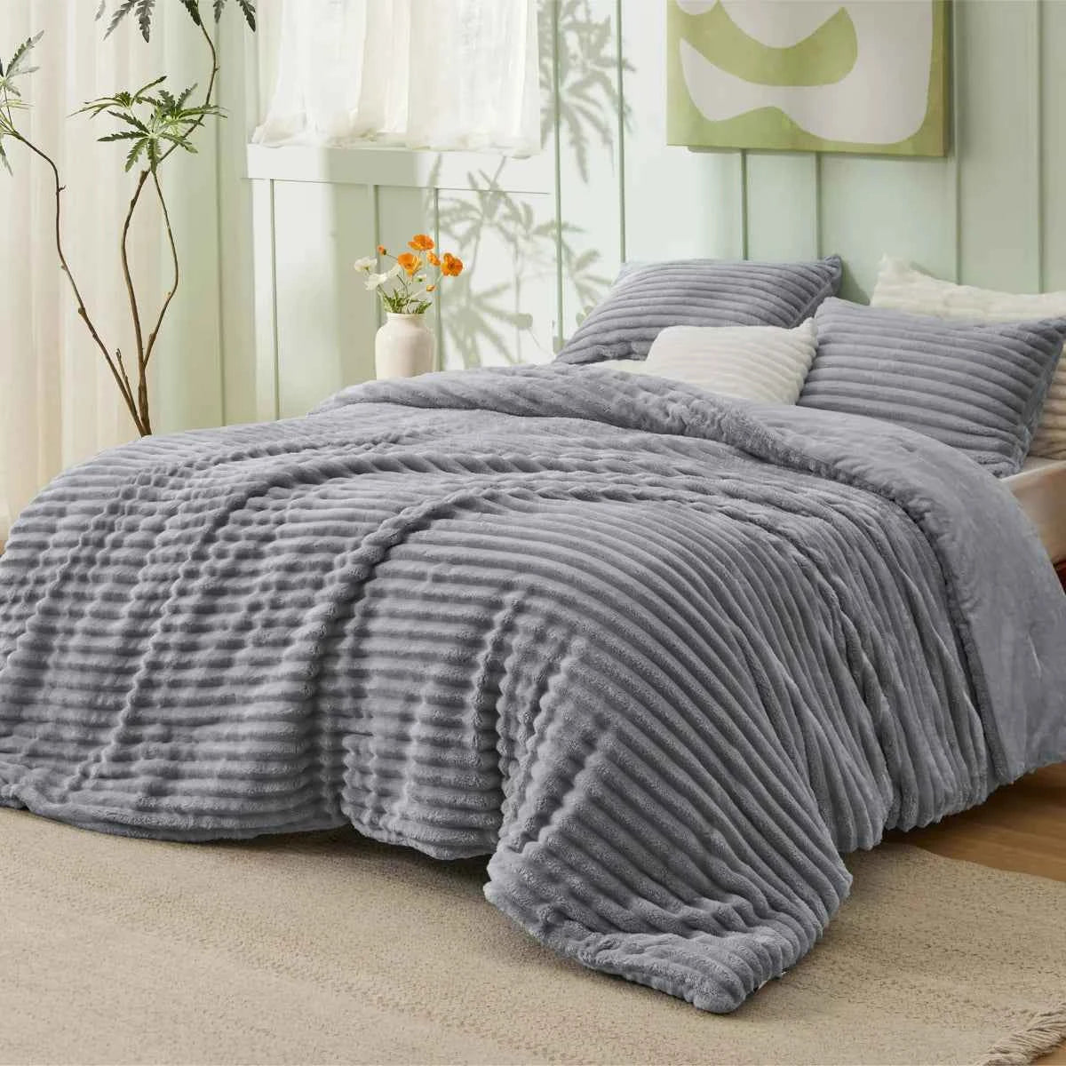Plush Flannel Striped Fleece Reversible Comforter Set - All-Season Fluffy Light Grey Bedding with Pillow Shams