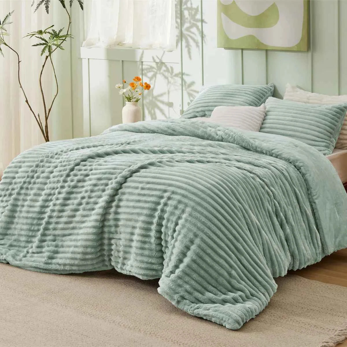 Plush Flannel Striped Fleece Reversible Comforter Set - All-Season Fluffy Light Grey Bedding with Pillow Shams