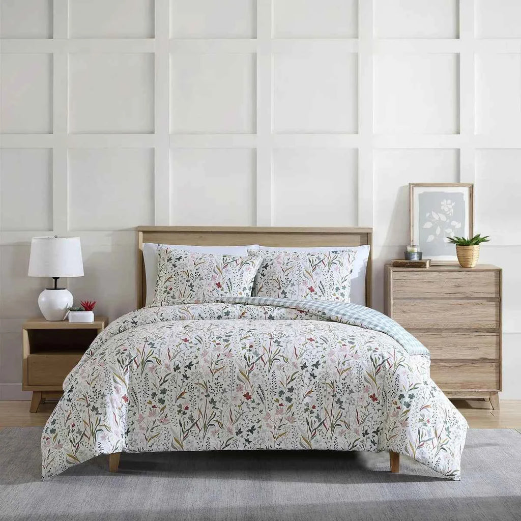 3-Piece Eddie Bauer Woodland Forest Pink Floral Cotton Reversible Comforter Set - Plaid Reverse Bedding with Shams