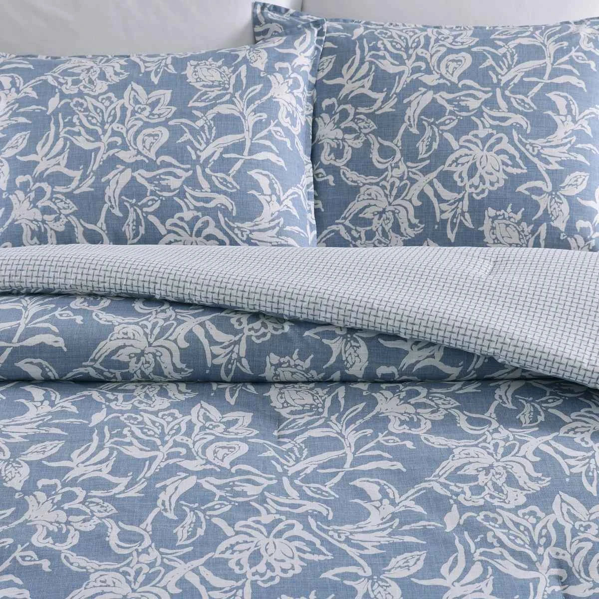 Tortola Reversible Cotton Slub Comforter Set - Printed Painterly Floral Bedding with Pillow Shams