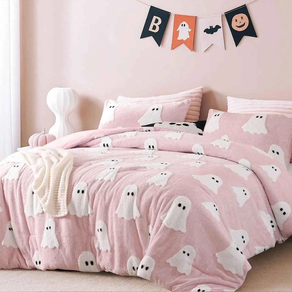 2-Piece Ghost Print Halloween Comforter Set - Twin Lightweight Velvet Seasonal Bedding with Pillowcase