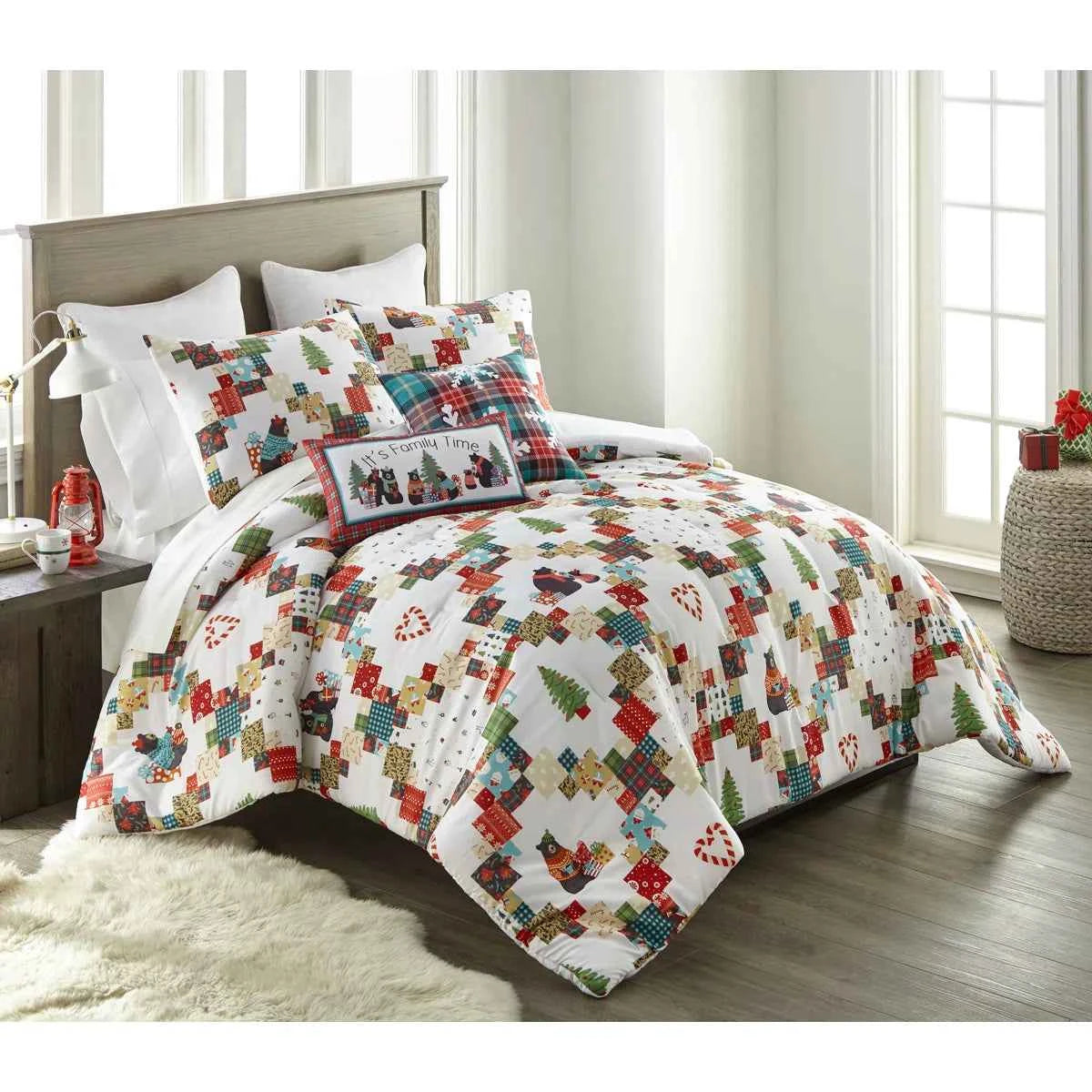 Holiday Love 3 Piece Reversible Festive Patchwork Comforter Set - Printed Christmas Bedding with Pillow Shams